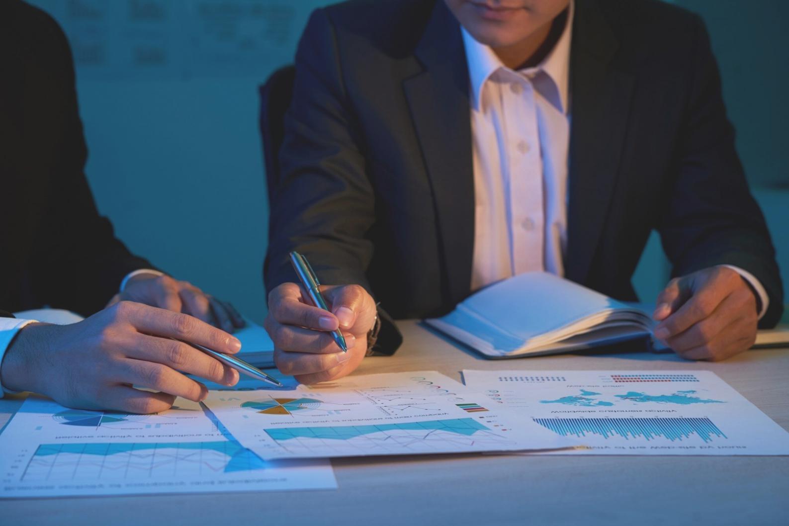 Sesión de trabajo del equipo dalioorium en nuestra oficina de València